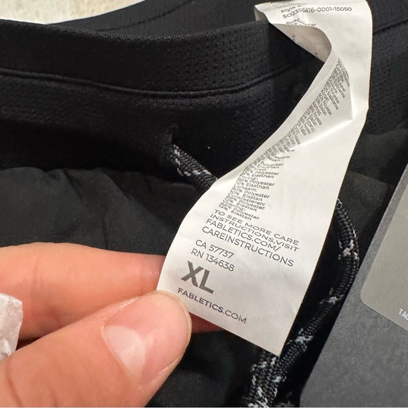 Fabletics The Kadence Short Lined 5in - Picture 5 of 5